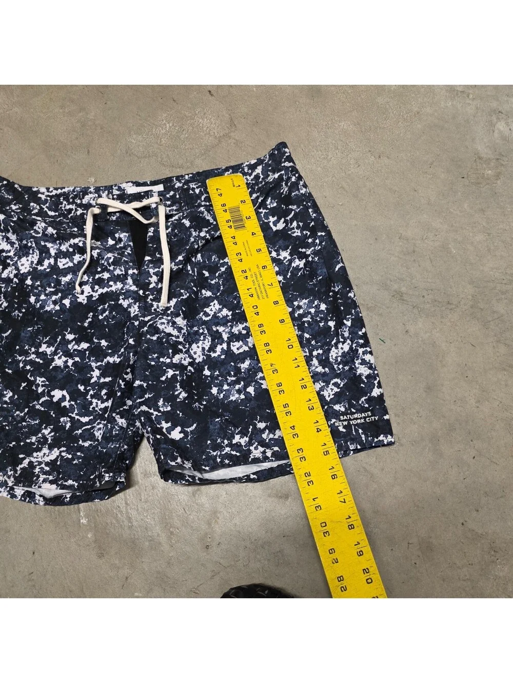 Saturdays New York City  Swim Short Men Small 31 Blue Paint Splatter Cruise